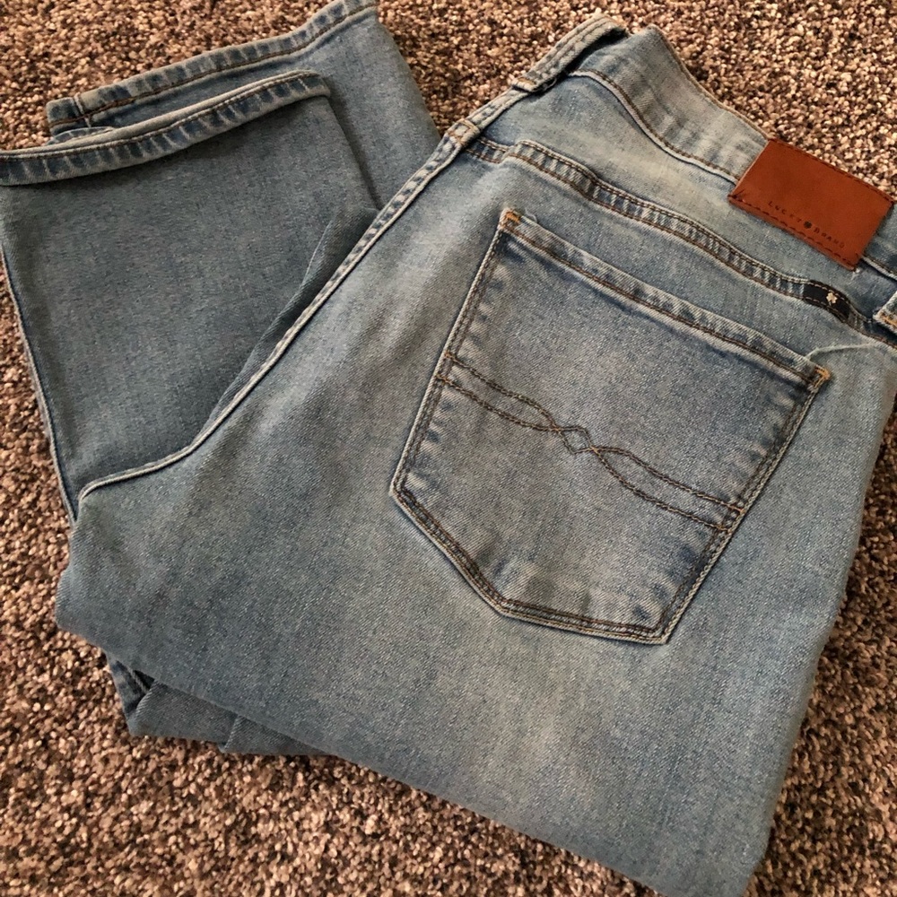 LUCKY JEANS